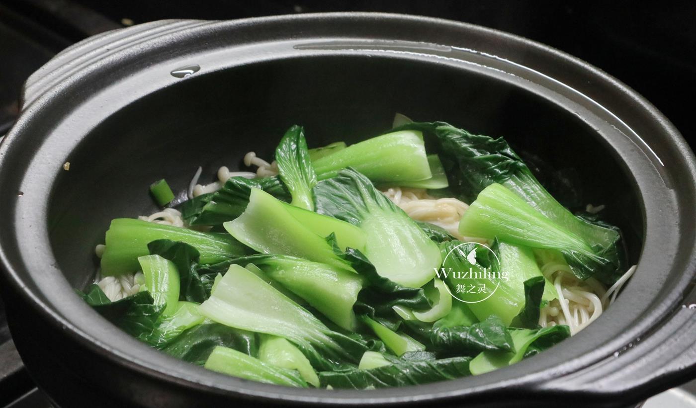 #豆腐#豆腐和它是绝配，不用一点水，焖一焖，入味下饭，全家都爱吃