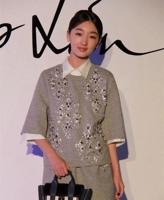 倪妮|双眼皮“割坏了”的倪妮，算什么绝世大美女啊？