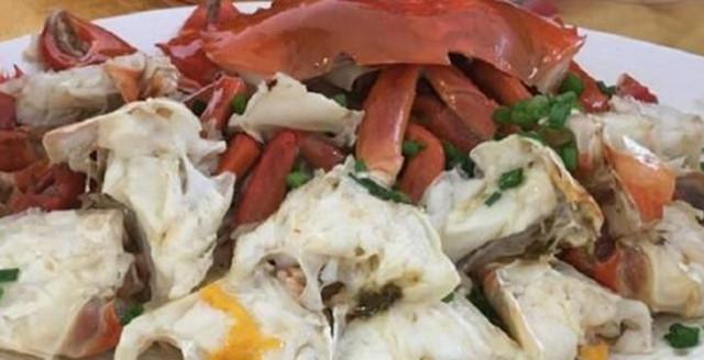 |参加婚宴随礼500元，上桌后却尴尬了，满桌的菜让我“怀疑人生”