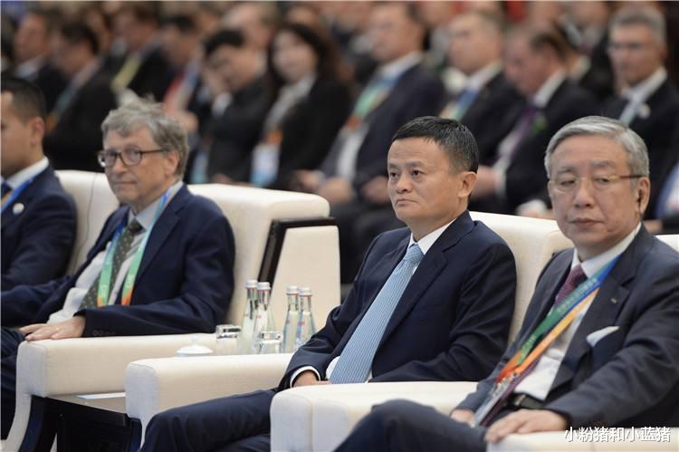 #腾讯#坐拥3200多亿财富!他超越马云许家印,逆袭成国内新首富