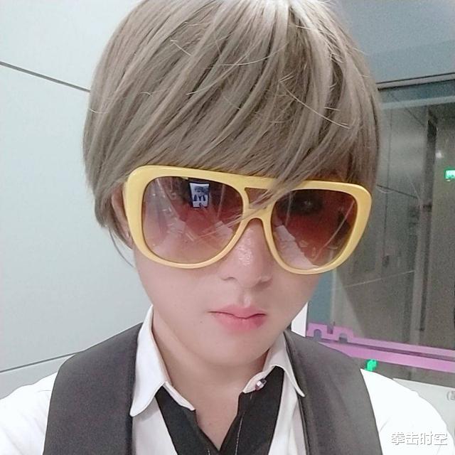 浙江省|日作诗2000首女孩卖课遭警告！著名作家：小心我写稿子曝光你