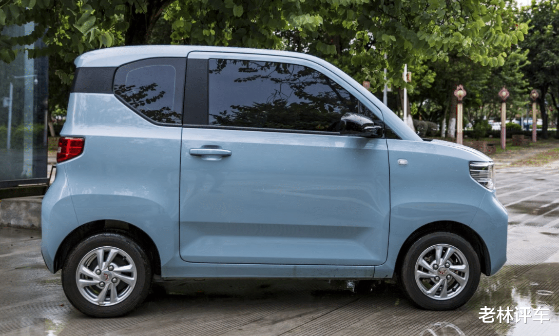 五菱宏光|五菱赢了奇瑞，新车上市50天卖出3万辆，可载4人5分钱一公里