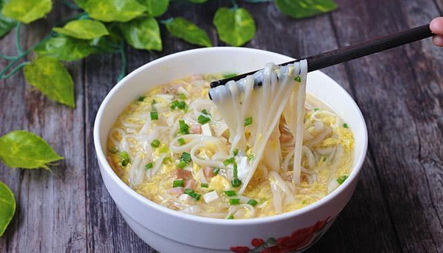 「豆腐」这早餐一份不过5块钱，却是绝佳的“补脑餐”，我家孩子天天吃！