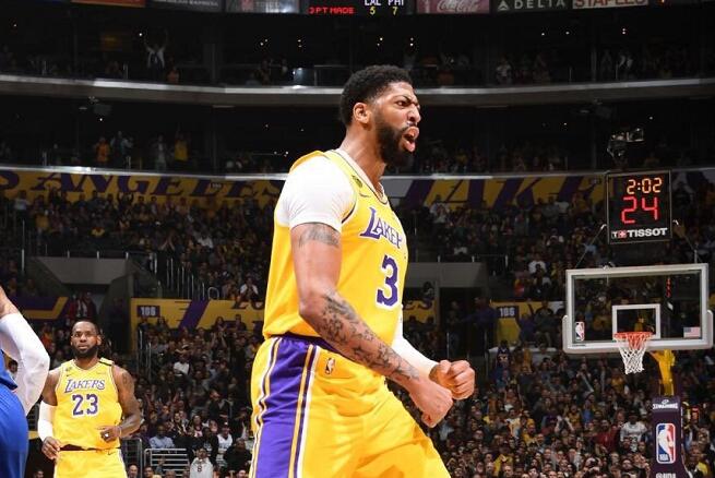 【德怀特·霍华德】霍华德解释参赛原因，捐出70万，助詹姆斯冲冠，和布拉德利真不同