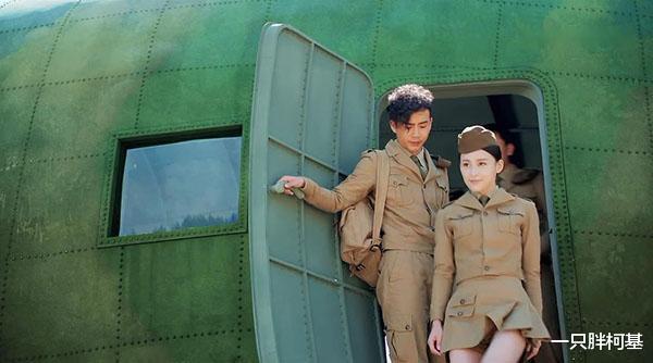 杨迪：抗日神剧再现奇葩造型，女兵穷到没裤子穿？网友：请尊重历史！