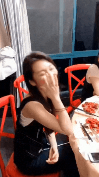 “什么动物既没有祖先,也没有子孙?”哈哈哈,神评厉害了!