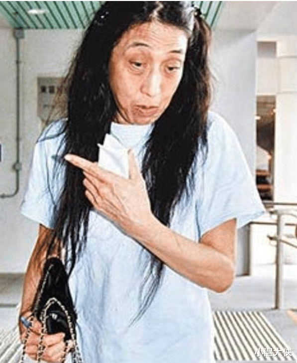 「黎婉华」赌王何鸿燊去世!母瘫哥死姐发疯,黎婉华唯一命脉分不了一杯羹?