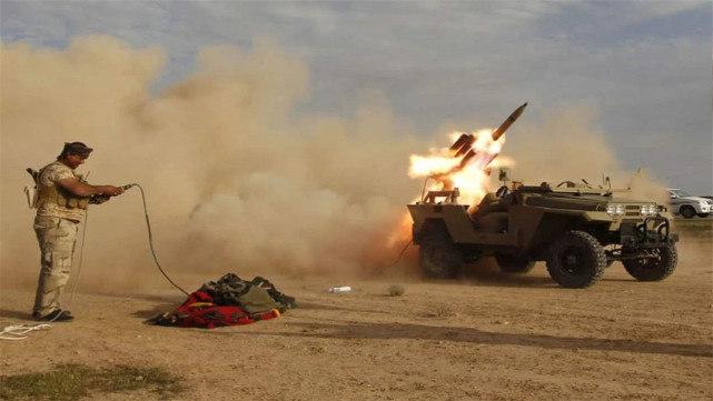 「美国」半步不退坚决亮剑，美军舰遭遇耻辱，日媒：30年来首次