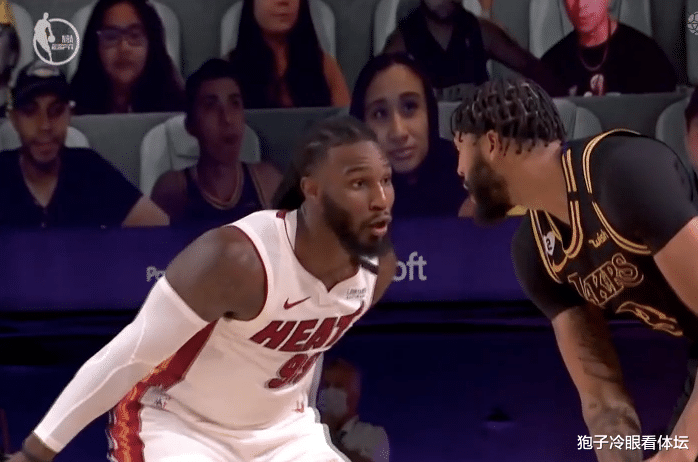 勒布朗·詹姆斯|2-0连创历史纪录又怎样？湖人先发受伤 詹眉沃格尔都对一点相当不满
