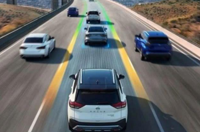 『丰田』从未被喷过的日系SUV，比荣放还大气，现降至16W起，十年难开坏