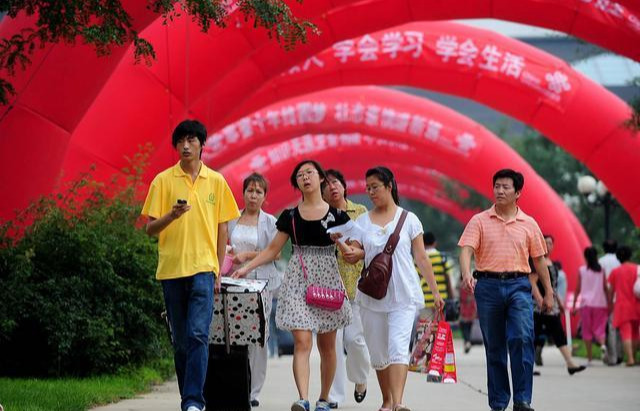 高考|教育部发布通知,2020年大一学生收到一个坏消息,家长也忧心忡忡