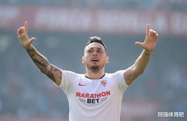 阿根廷队|阿根廷球队磨合生疏，节奏脱节，但好在已经找到11号继承人