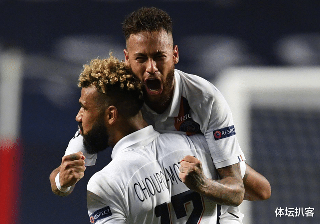 内马尔|从罪人到英雄！内马尔独造2球导演奇迹，获评9.7分，梅西压力来了