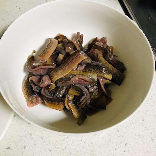 【食材】葱烧黄鳝这样做,老公能多吃好几碗米饭吧!