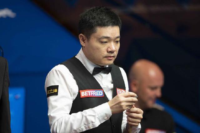 丁俊晖|1-5耻辱战！中国第一人倒下，离奇输球跌落神坛，小丁该让位了