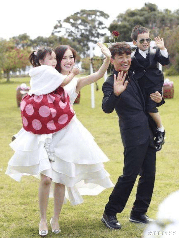 [王宝强]马蓉主动为10岁儿子庆生，王宝强随后发文表态，两人差距一目了然