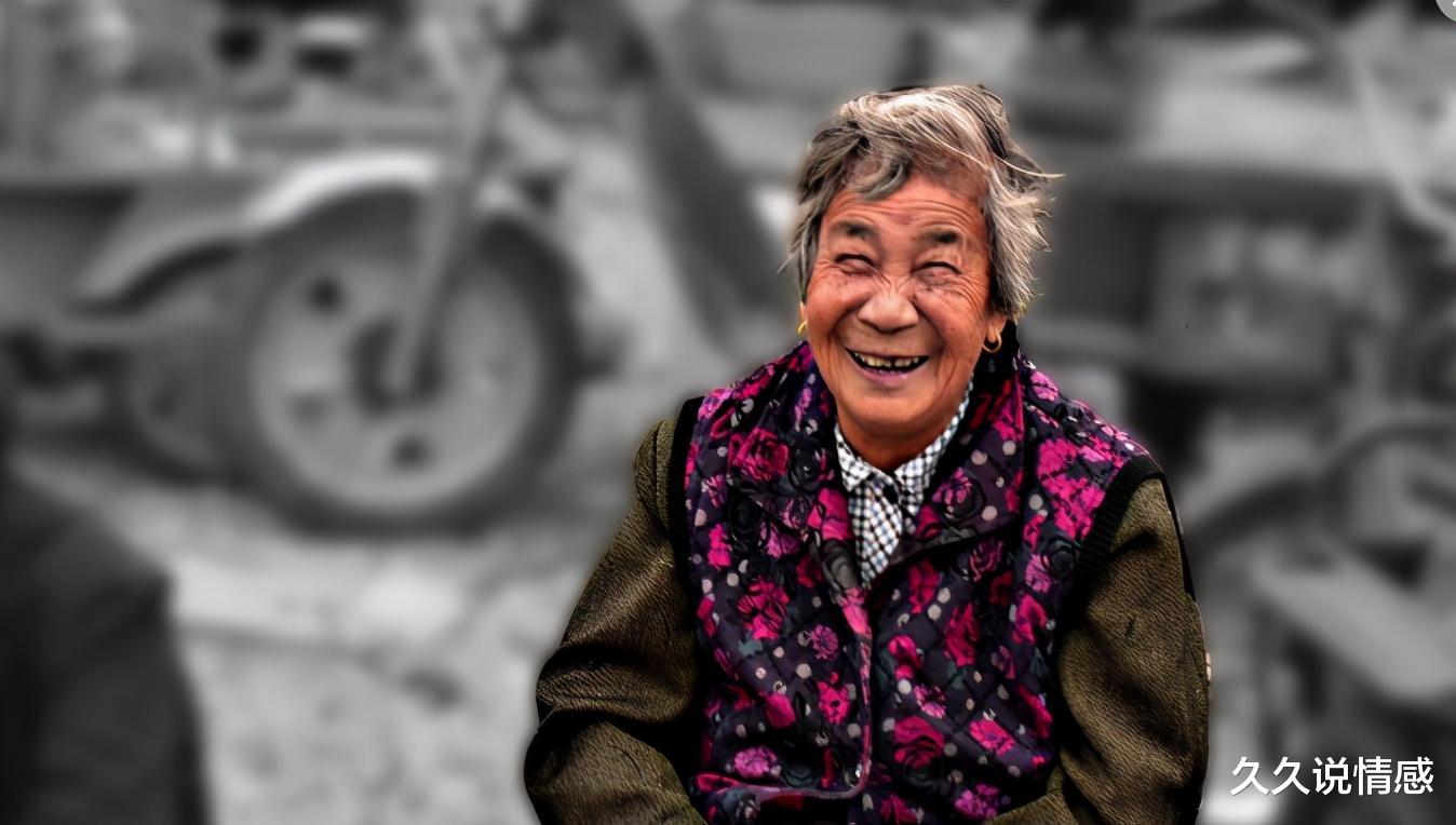 82歲獨居奶奶哭訴：老伴離世後沒再婚，是我這輩子最後悔的事-圖7