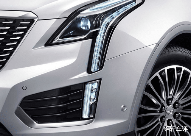 『凯迪拉克xt5』凯迪拉克XT5：一降到底都没利润了！长4.8米比X3大一圈，还不香？