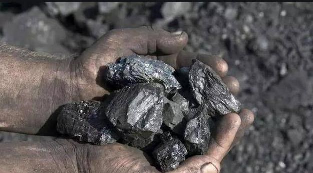 新疆维吾尔自治区|我国煤炭储量最大的县城：保守估计有2千亿吨，一人能分到6亿！