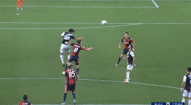 C罗@石破天惊！C罗长途奔袭后上演世界波远射，狂奔怒吼庆祝太疯狂了