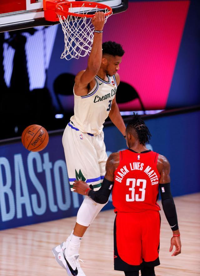 火箭队|篮板输了29个 进攻效率不如对手 火箭战胜雄鹿的三要素浮出水面