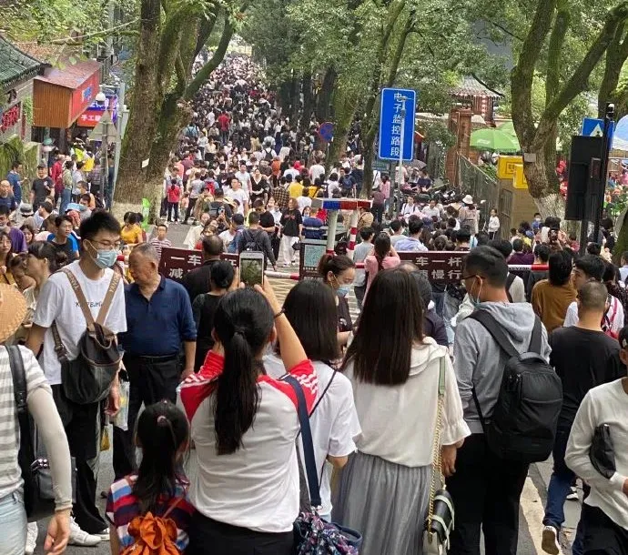 芒果都市|这才是“一线流量”长沙该有的姿态！