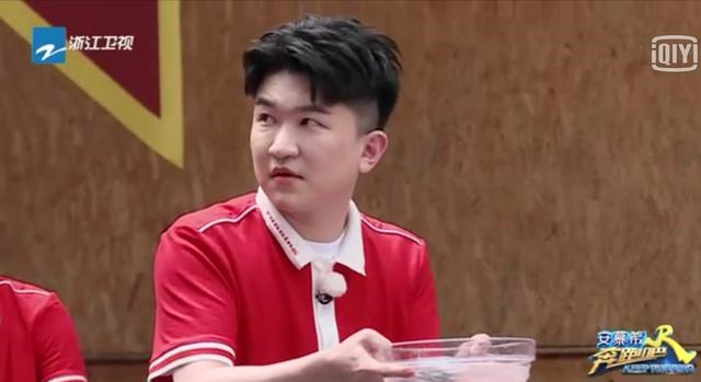 奔跑吧兄弟|跑男史上最做作男嘉宾，干啥啥不行矫情第一名，导演都看不下去