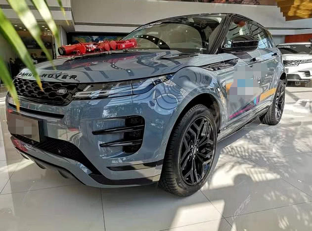 路虎极光@曾经70万被奉为男人的梦想，如今29万没人要，成为工薪阶层入门款