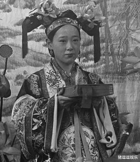 慈禧太后|她因太美被慈禧雪藏，黑白照片同样惊艳，被称晚清第一美女
