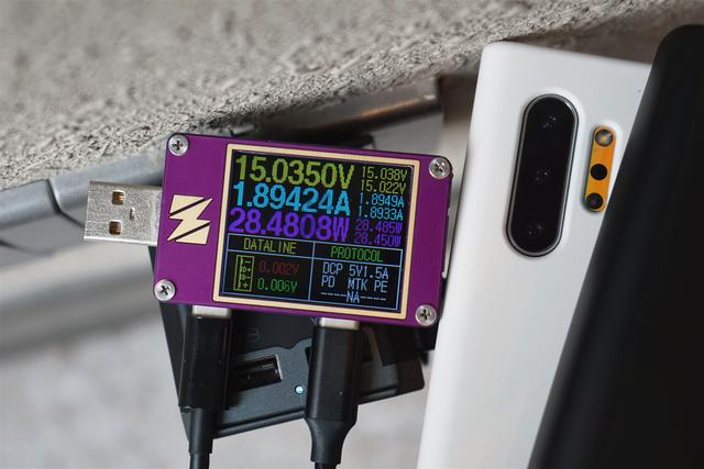 旅行|飞利浦全球通用旅行插座，支持45W快充是好文明，不过值得买吗