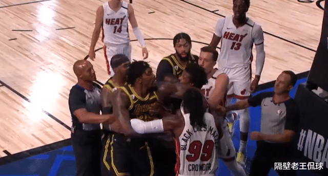 巴特勒|联盟又发力？霍华德与巴特勒发生冲突 裁判没驱逐两人 理由很简单