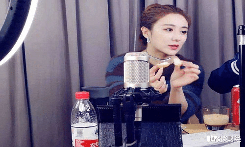 编程@拼多多劲敌出现，狂揽10亿用户，黄铮恐怕要发愁了！