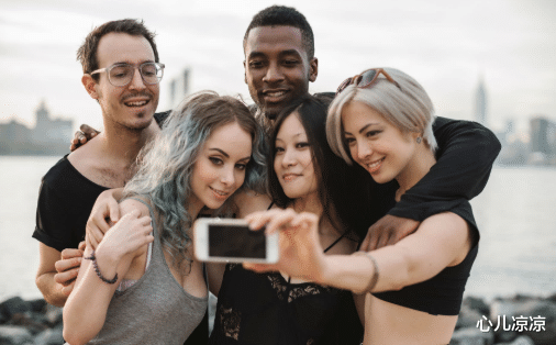 「日本」黑人前脚刚走，日本人后脚进来了，中国这两个城市快被日本人“霸占”