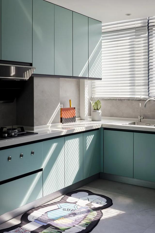 ：146㎡现代轻奢风，超大双盆主卫生间，享受奢华居住体验