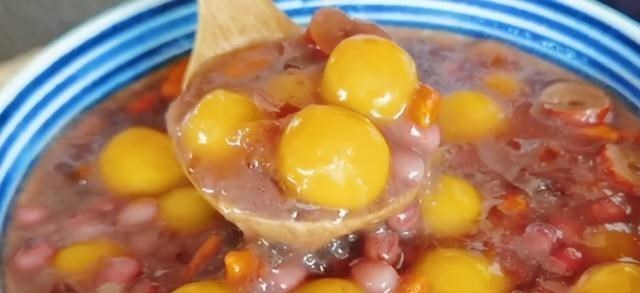 南瓜|立秋后女人要多吃这汤，简单美味，软糯香甜，常吃脸色红润人漂亮