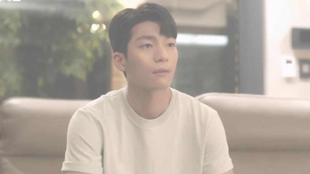 金荷娜|韩剧《再次18岁》：金荷娜主持了半场爱情保卫战，男二彻底没戏了