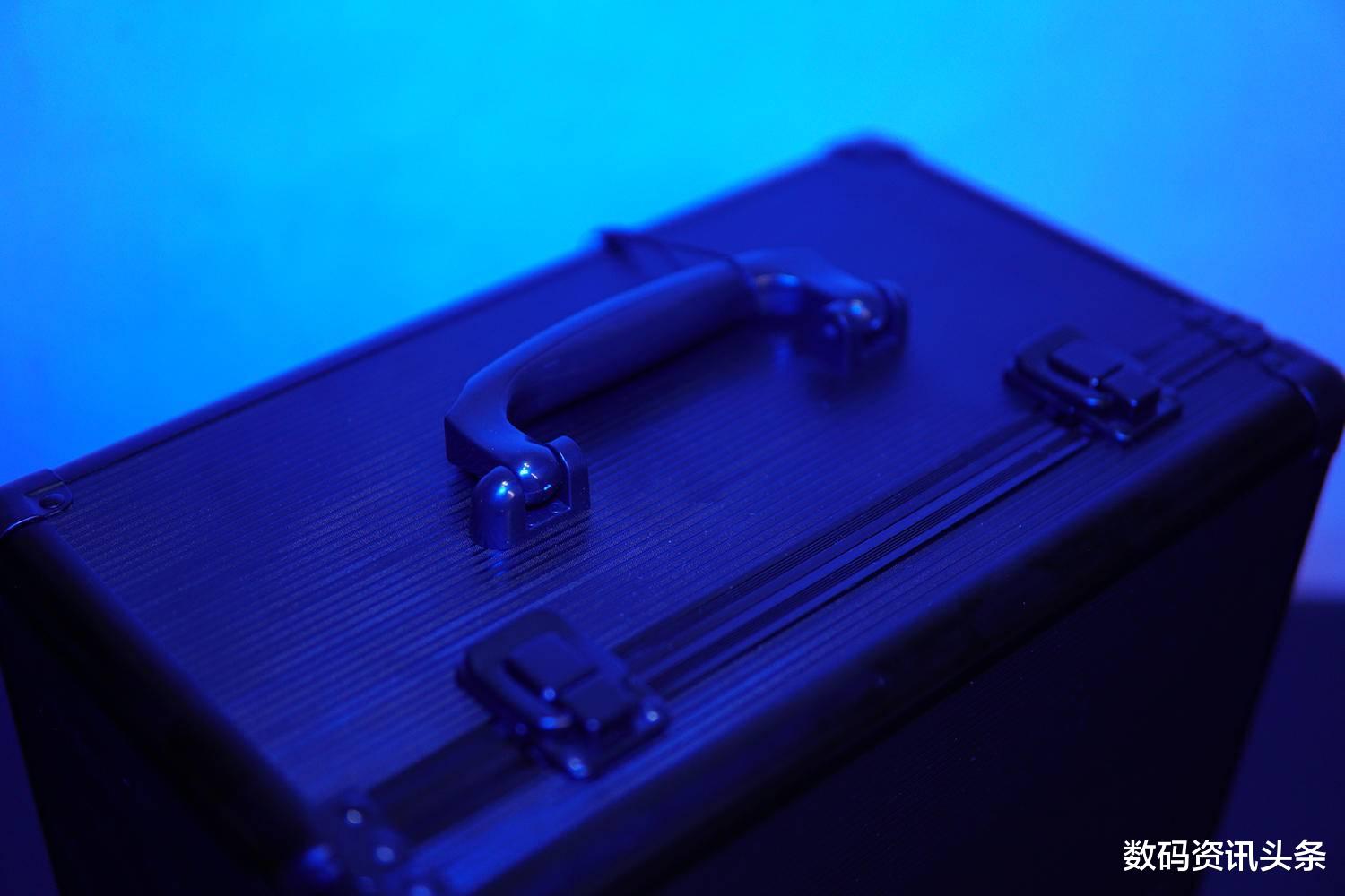 |不只是复古那么简单，巫·喀秋莎桌面HiFi音响