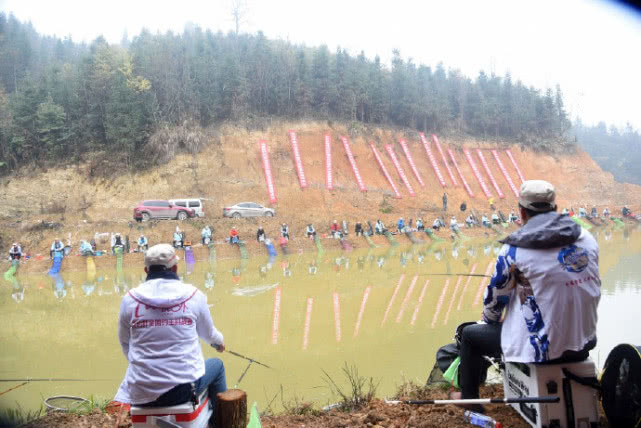 「」给塘主交学费，看别人爆护？为什么要去黑坑钓鱼，我给出三点理由