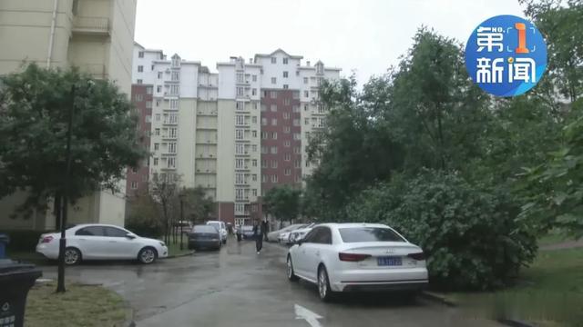 陕视新闻|真恶心！西安一小区业主家里第N次被粪水淹了