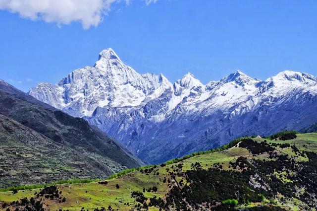 #贡嘎#集合了所有藏区景色的绝美目的地，现在去正好