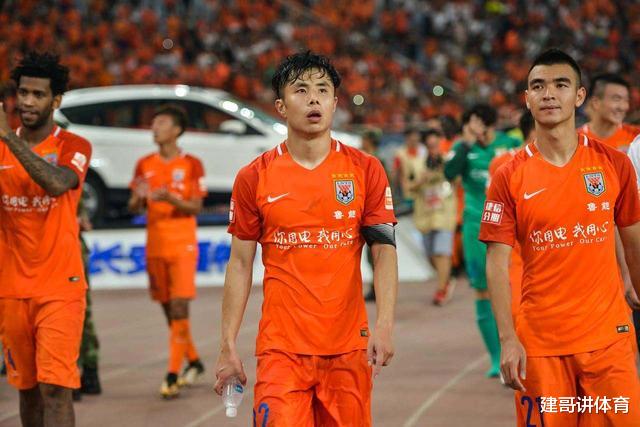 山东鲁能|郝伟很强！让李霄鹏弃将迎来新生！鲁能边路再迎一位强人