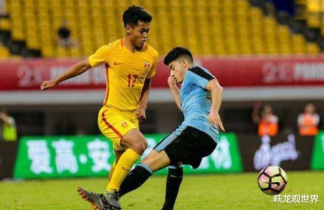 【罗云熙】中国足坛庚子年“六公子”？U19国青6人集训饮酒！陶强龙+何龙海在列