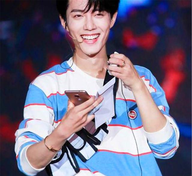 肖战■卫视直面官宣争议：想抹黑，去别地儿！霸气“护主”引称赞