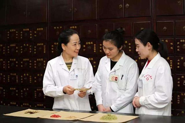 「临床医学」高考生“青睐”的几个医学专业，人才缺口大，工作好找待遇高