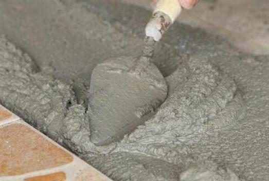 []聪明人装修都不用水泥贴瓷砖了，现在潮流这样做，成本至少减一半