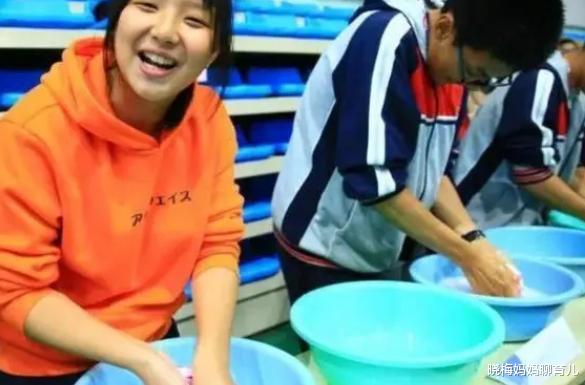 中小学|一位寄宿生妈妈的哭诉：如果能重来，无论如何也不让孩子住校