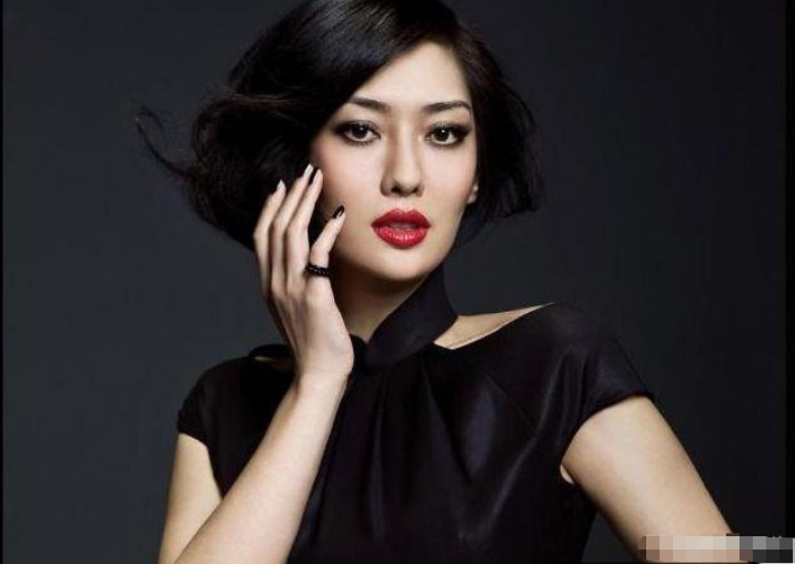 孟广美■她是最美李莫愁，被外国男友骗走5亿家产，如今嫁大7岁富豪活得精彩