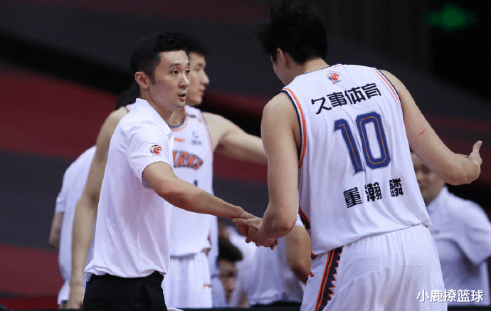 上海男篮|雅尼斯或联手刘炜！CBA重磅签约浮出水面 上海男篮正式回应