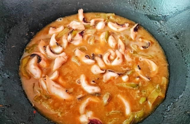 「榨菜」5月宁不吃肉，也要吃这菜，简单一做，鲜香开胃又营养