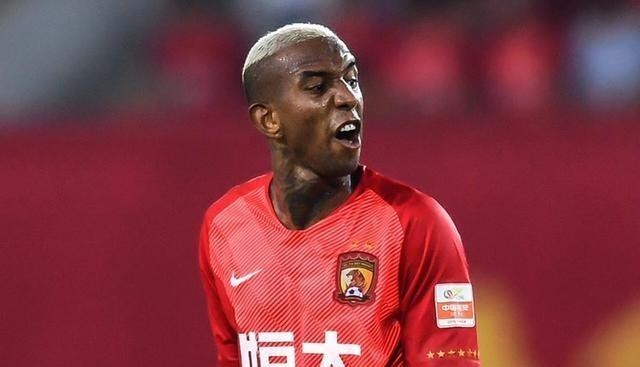 上海上港:不好办!上海上港外援到队也受伤,国安恒大或因此获利!